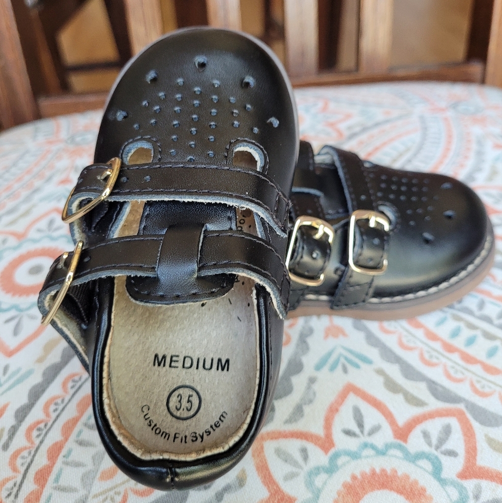 FootMates Danielle Shoe 3.5 Medium Leather Toddler Mary Jane